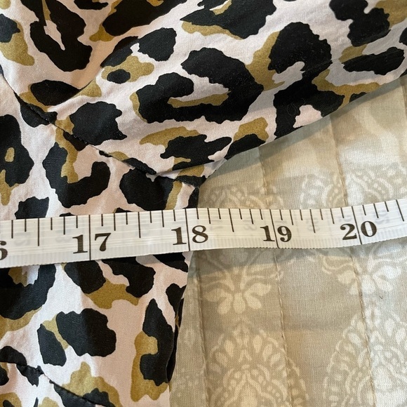 J. Crew Factory Leopard Button Up Cotton Poplin Top in Signature Fit Extra Small - Picture 8 of 9